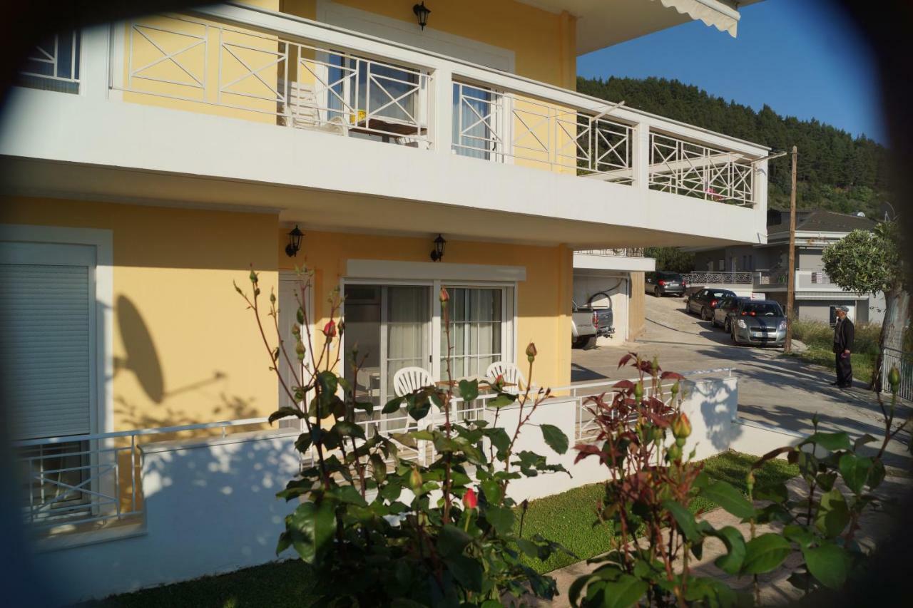 Τhe Sunny Apartments 이구메니차 외부 사진